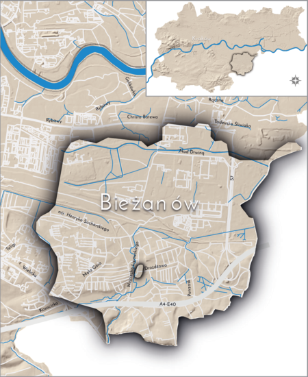 Orientacyjna lokalizacja dawnej wsi Bieżanów w obecnych granicach Krakowa – na planie miasta oznaczono jej położenie
w kształcie wyznaczonym granicami jednostki katastralnej, jaką stanowiła, ze wskazaniem najstarszego, historycznego centrum
Bieżanowa w rejonie dzisiejszej ulicy Lipowskiego