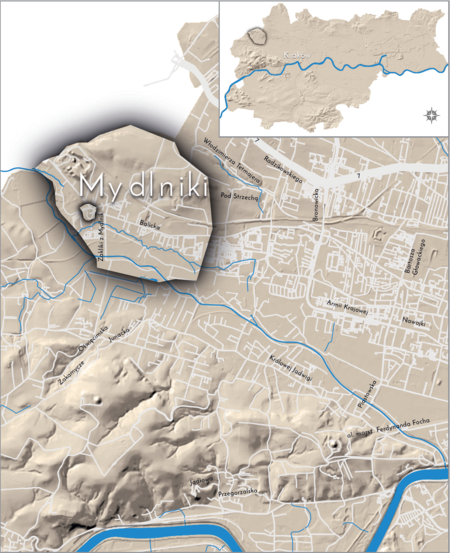 Orientacyjna lokalizacja dawnej wsi Mydlniki w obecnych granicach Krakowa – na planie miasta oznaczono jej położenie
w kształcie wyznaczonym granicami jednostki katastralnej, jaką stanowiła, ze wskazaniem najstarszego, historycznego centrum
Mydlnik w rejonie dzisiejszych ulic Balickiej i Dolińskiego oraz ulic Hemara, Kurozwęckiego i Zakliki z Mydlnik