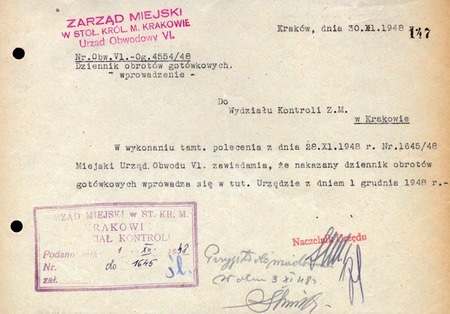 Z magistrackich Akt kontroli miejskich urzędów obwodowych w Krakowie 1946–1950 sporządzona
w 1948 r. przez kierownika Stefana Śliwińskiego informacja o wykonaniu polecenia służbowego
(Archiwum Narodowe w Krakowie, sygn. 29-699-683, nlb)