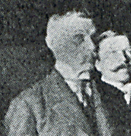 Kadr z portretu grupowego członków rady gminnej z około 1910 roku
(Biblioteka Jagiellońska, Rolle 1931, s. 279, sygn. 3543105 III)