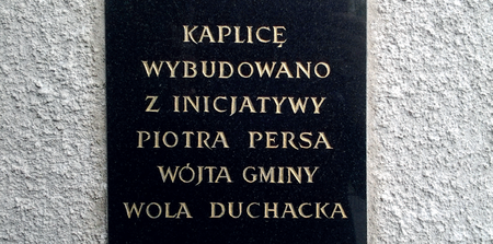 (Tablica z usytuowanej w Krakowie przy ul. Malborskiej 124
kapliczki ufundowanej w 1882 roku)