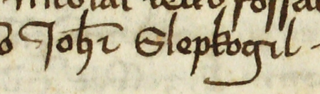 Z księgi ławniczej obejmującej lata 1431–1446 strony 42–43 z wpisem 1432 roku, stwierdzającym, że w sobotę, w dzień św. Anny,
złotnik Jan Lubhard dokonał rezygnacji z domu położonego przez bramą Mikołajską wraz z połową grzywny czynszu ziemskiego
na rzecz Jana Slepkugila – oraz powiększenie zapisu imienia (Archiwum Państwowe w Krakowie, sygn. rkps 6, s. 42–43)