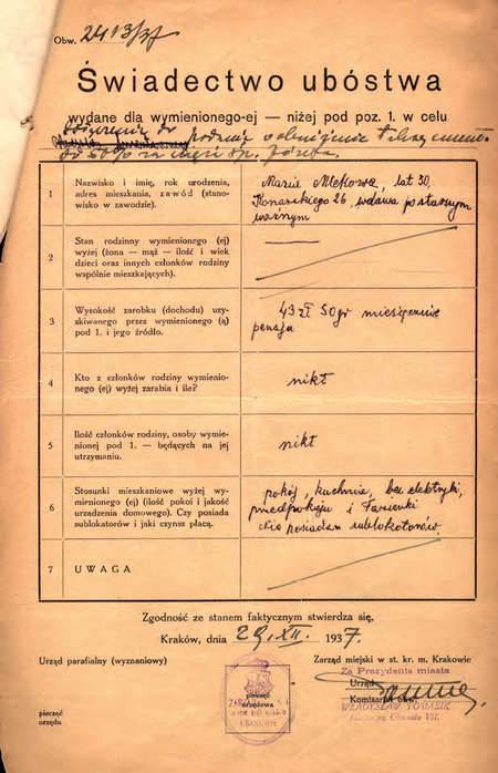 Z akt cmentarzy krakowskich świadectwo ubóstwa wystawione w 1937 r.
i poświadczone przez komisarza Władysława Tomasika
(Archiwum Narodowe w Krakowie, sygn. Cm 516, nlb)
