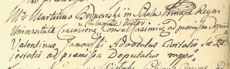 Z najstarszych akt dotyczących terenów, na których powstało miasto Podgórze, obejmujących lata 1782–1789: pierwsza
i trzecia (ostatnia) strona kontraktu sprzedaży Zabłocia wiedeńskiemu skarbowi cesarskiemu przez miasto Kazimierz reprezentowane
między innymi przez rajcę Marcina Bednarskiego – oraz zbliżenie podpisu z własnoręcznym dopiskiem stopnia
naukowego i urzędu rajcowskiego (Archiwum Narodowe w Krakowie, sygn. P 1, s. 261, 263)