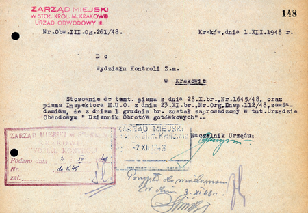 Z magistrackich Akt kontroli miejskich urzędów obwodowych w Krakowie 1946–1950
wewnątrzurzędowe pismo sporządzone w 1948 r. przez naczelnika Tadeusza Grzywacza
(Archiwum Narodowe w Krakowie, sygn. 29-699-683, nlb)