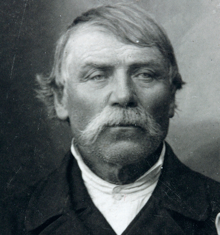 Kadr z portretu grupowego członków rady gminnej z około 1910 roku
(Archiwum Narodowe w Krakowie, sygn. A I-168)