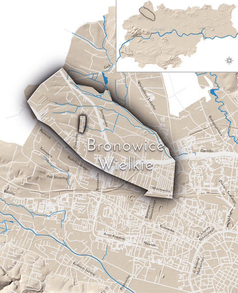 Mapa 42. Bronowice Wielkie. Orientacyjna lokalizacja dawnej wsi Bronowice Wielkie w obecnych granicach Krakowa – na planie miasta oznaczono jej położenie w kształcie wyznaczonym granicami jednostki katastralnej, jaką stanowiła, ze wskazaniem najstarszego, historycznego centrum Bronowic Wielkich w rejonie dzisiejszej ulicy Ojcowskiej.
