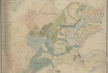 Mapa 50. Czyżyny. Z Archiwum Wolnego Miasta Krakowa mapa wsi Czyżyny i Łęg wyrysowana w 1823 roku przez Wincentego Jarockiego, geometrę rządowego Królestwa Polskiego i Rzeczypospolitej Krakowskiej, według kopii sporządzonej w 1827 roku przez geometrę Karola Bełcikowskiego; mapa powstała na zamówienie Komisji Włościańskiej Wolnego Miasta Krakowa w ramach prac przygotowujących uwłaszczenie chłopów – oraz powiększenia fragmentów legendy (Archiwum Narodowe w Krakowie, sygn. 29/200/14).