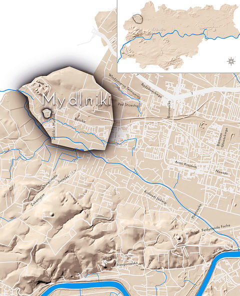Mapa 87. Mydlniki. Orientacyjna lokalizacja dawnej wsi Mydlniki w obecnych granicach Krakowa – na planie miasta oznaczono jej położenie w kształcie wyznaczonym granicami jednostki katastralnej, jaką stanowiła, ze wskazaniem najstarszego, historycznego centrum Mydlnik w rejonie dzisiejszych ulic Balickiej i Dolińskiego oraz ulic Hemara, Kurozwęckiego i Zakliki z Mydlnik.