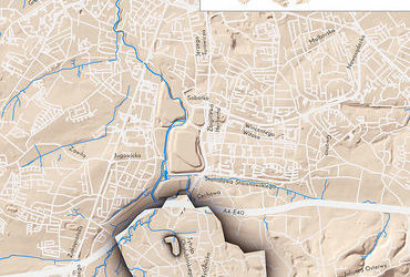 Mapa 136. Swoszowice. Orientacyjna lokalizacja dawnej wsi Swoszowice w obecnych granicach Krakowa – na planie miasta oznaczono jej położenie w kształcie wyznaczonym granicami jednostki katastralnej, jaką stanowiła, ze wskazaniem najstarszego, historycznego centrum Swoszowic w rejonie dzisiejszej ulicy Chałubińskiego.