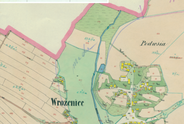 Mapa 161. Wróżenice. Centrum Wróżenic na mapie katastralnej sporządzonej dla gminy katastralnej Wróżenice w 1850 roku oraz pochodzący z lat 1847–1848 plan sytuacyjny z wyrysowanymi granicami gminy Wróżenice i lokalizacją gmin sąsiadujących (Archiwum Narodowe w Krakowie, sygn. K. Krak. 706 II; sygn. WM 563a, nlb.).