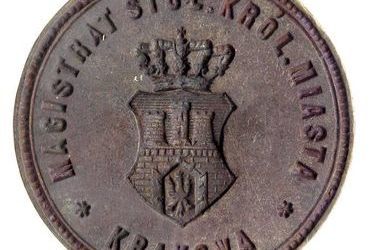 (025) Stempel herbowej pieczęci magistrackiej Stołecznego
Królewskiego Miasta Krakowa (odbicie zwierciadlane)
z początków doby autonomii galicyjskiej, tj. po 1866 r. – herb
miasta prezentuje wersję „wyszczuploną” tarczy herbowej;
ta estetyka nie przyjmie się jednak na trwałe
(ANK, sygn. T 261)