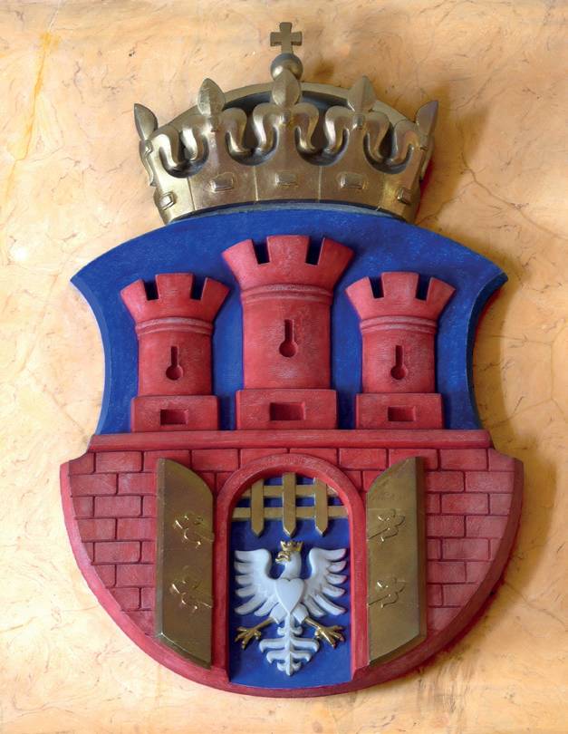 (040) Wizerunek herbu Krakowa według obowiązującego
wzoru z 2002 r. we foyer Sali Obrad im. Stanisława
Wyspiańskiego Rady Miasta Krakowa w Pałacu Wielopolskich
(z zasobów UMK)